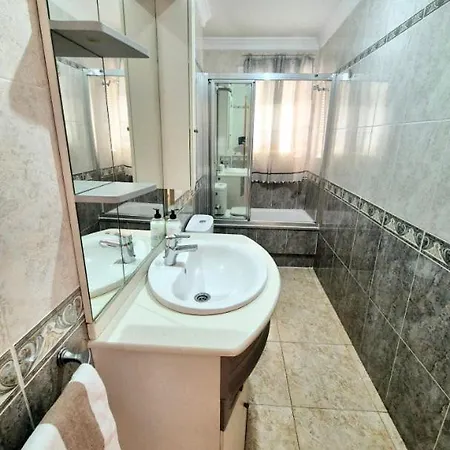 Trevlig 4 Baedds Laegenhet I Nerja! Апартаменты Нерха