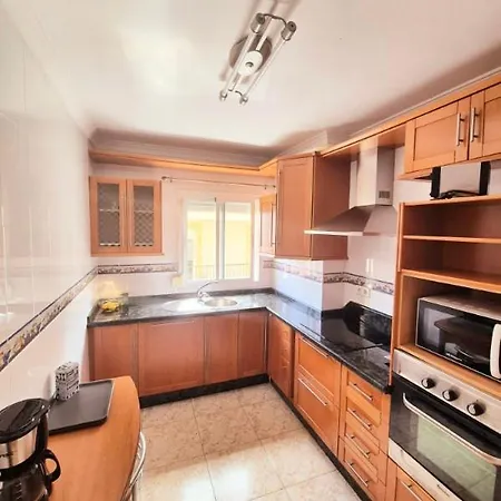 Trevlig 4 Baedds Laegenhet I Nerja! Apartmán